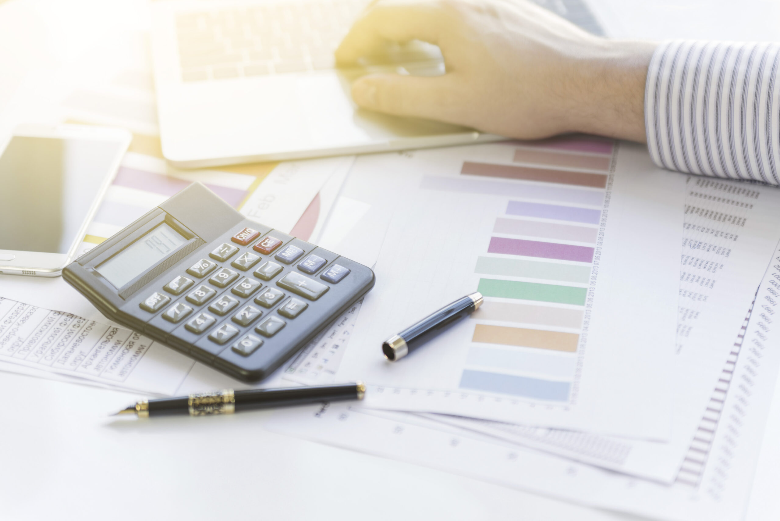 Tax ratio Indonesia menjadi sorotan Komisi XI DPR karena pertumbuhan PDB belum diikuti peningkatan rasio pajak yang sepadan.